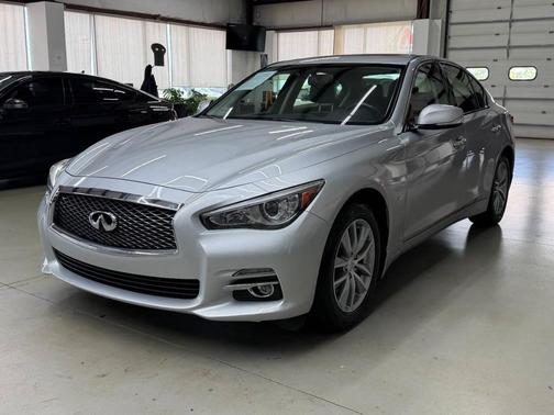 Liquid Platinum 2015 INFINITI Q50 Premium
