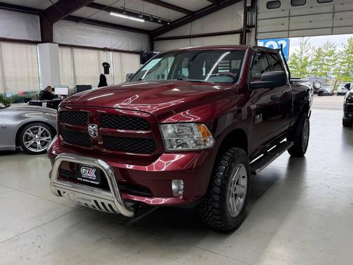 Delmonico Red Pearlcoat 2018 RAM 1500 Express