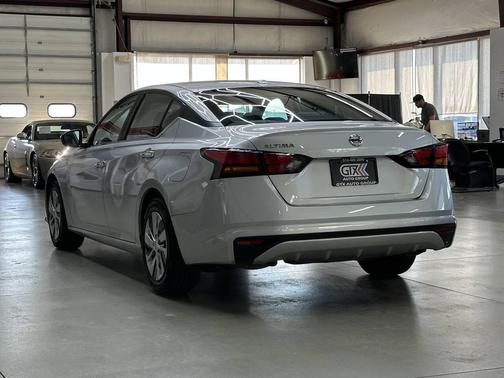 2020 Nissan Altima S FWD