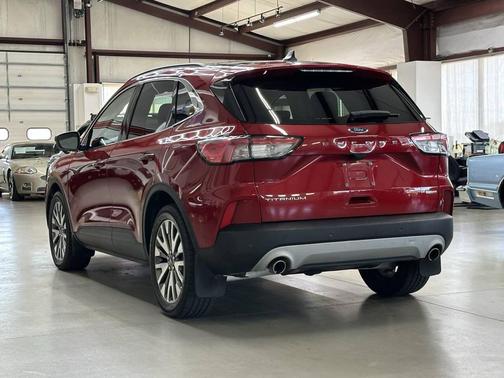 2020 Ford Escape Titanium