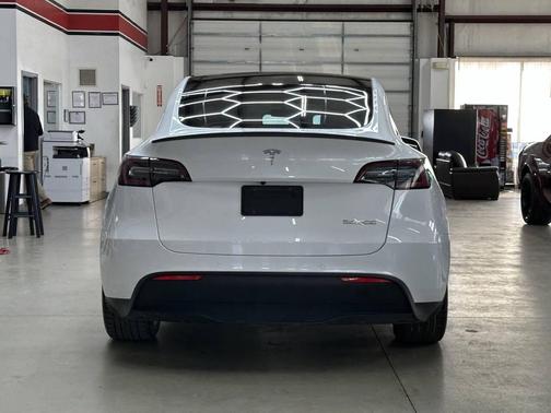2020 Tesla Model Y 