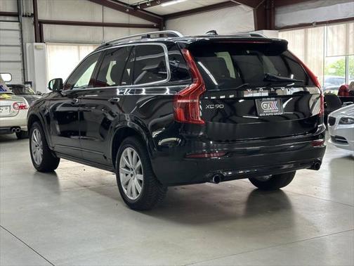 2018 Volvo XC90 T5 Momentum