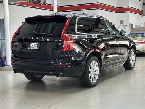 2018 Volvo XC90 T5 Momentum