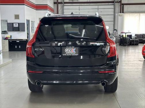 2018 Volvo XC90 T5 Momentum
