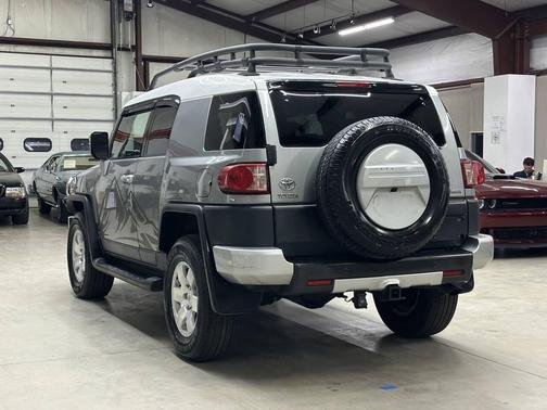 2010 Toyota FJ Cruiser Base