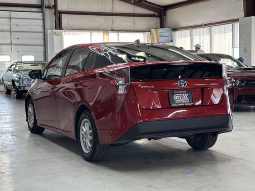 2018 Toyota Prius Three