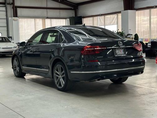 2017 Volkswagen Passat 1.8T R-Line w/Comfort