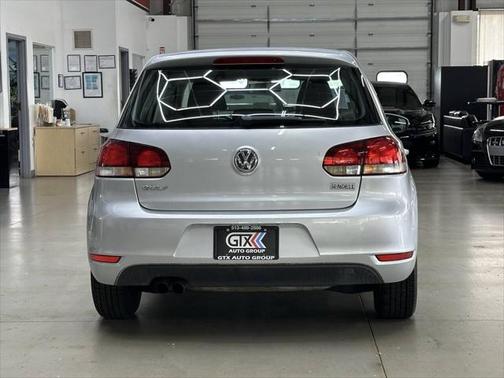 2010 Volkswagen Golf 4-Door