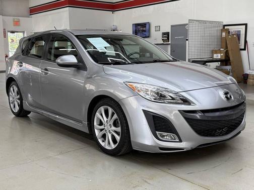 Liquid Silver Metallic 2011 Mazda Mazda3 s Grand Touring