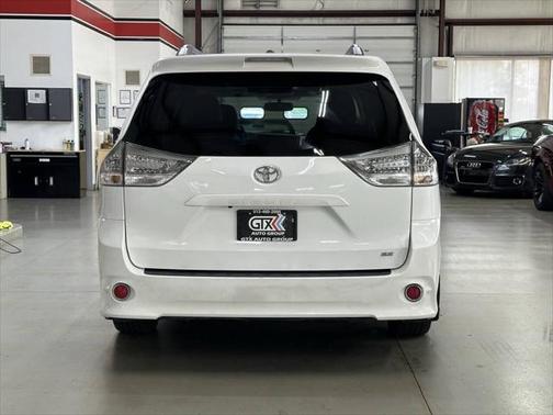 2015 Toyota Sienna SE Premium