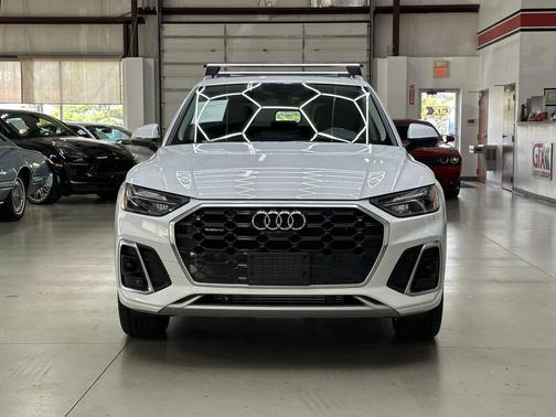 2022 Audi Q5 45 S line Premium Plus