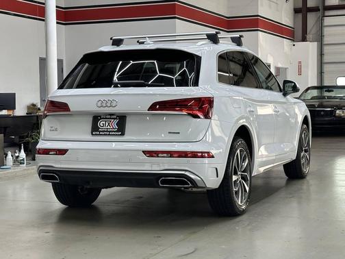 2022 Audi Q5 45 S line Premium Plus
