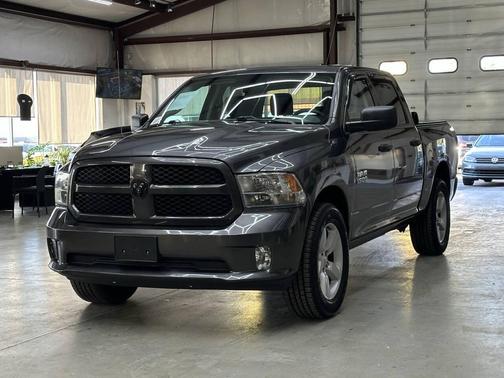 2016 RAM 1500 Tradesman/Express