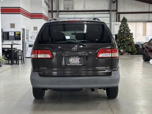 2002 Toyota Sienna CE