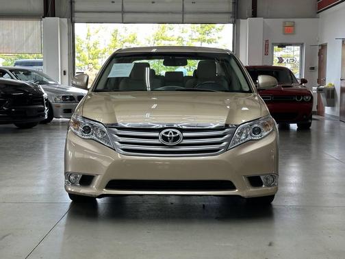 2011 Toyota Avalon Base