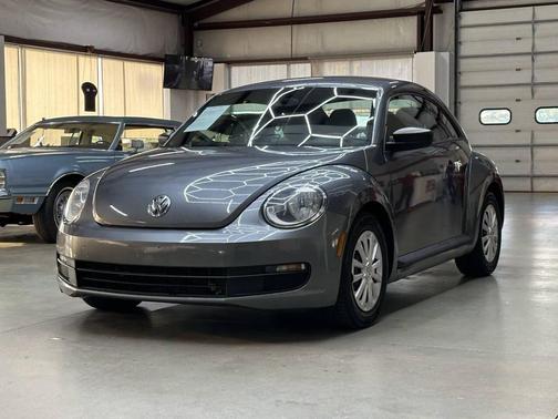 2012 Volkswagen Beetle Base