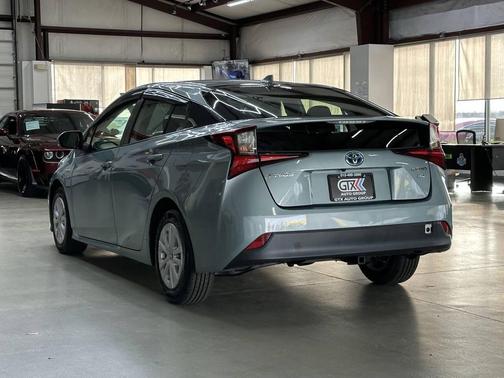 2019 Toyota Prius 