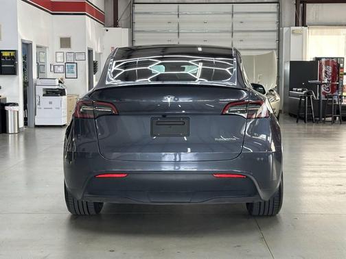2023 Tesla Model Y Performance Dual Motor All-Wheel Drive