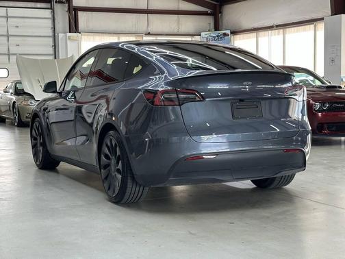 2023 Tesla Model Y Performance Dual Motor All-Wheel Drive