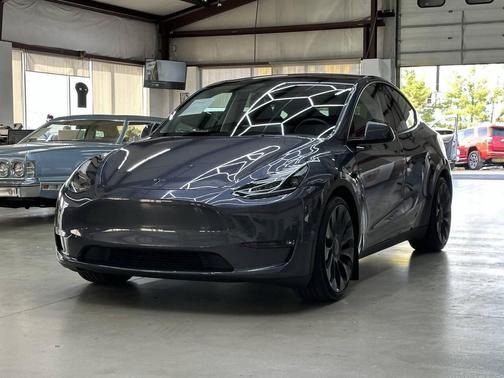 2023 Tesla Model Y Performance Dual Motor All-Wheel Drive