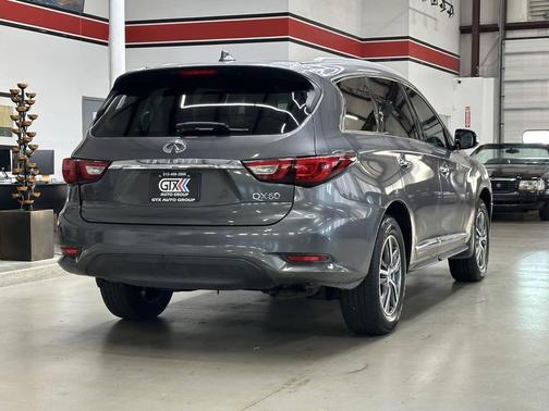 2017 INFINITI QX60 Base