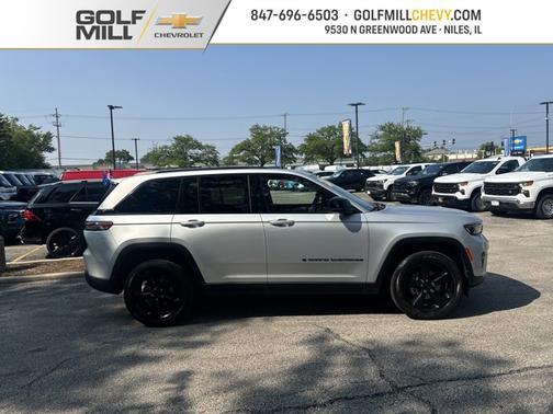 2023 Jeep Grand Cherokee Altitude