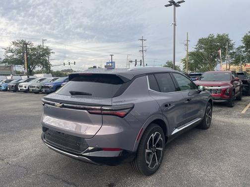 2025 Chevrolet Equinox EV LT