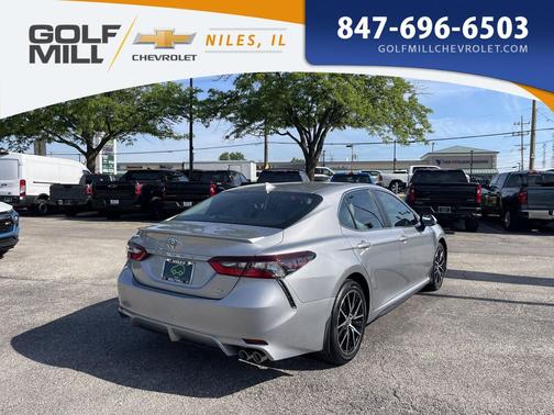 Celestial Silver Metallic 2021 Toyota Camry SE