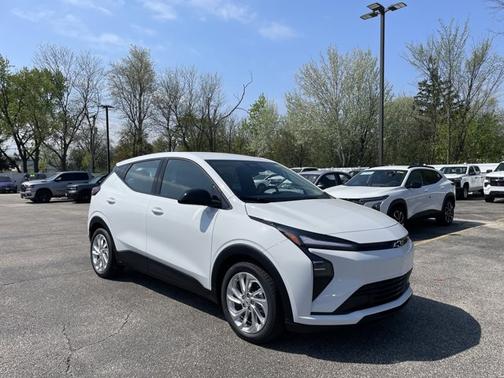 Summit White 2027 Chevrolet Bolt LT FWD