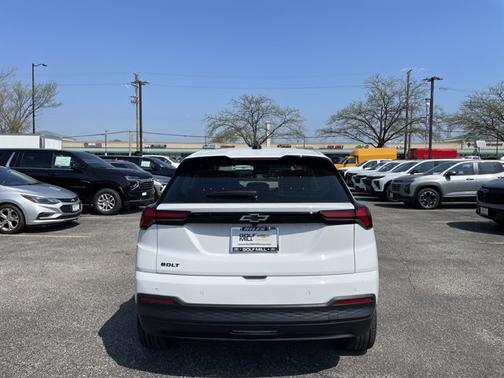 Summit White 2027 Chevrolet Bolt LT FWD