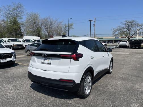 Summit White 2027 Chevrolet Bolt LT FWD