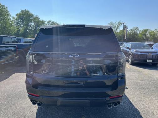 2025 Chevrolet Suburban 4WD Z71