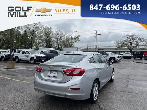 Silver Ice Metallic 2017 Chevrolet Cruze Premier