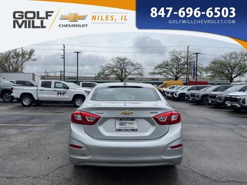 Silver Ice Metallic 2017 Chevrolet Cruze Premier