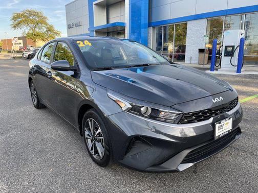 2024 Kia Forte LXS