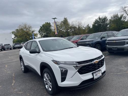 2026 Chevrolet Trax LS
