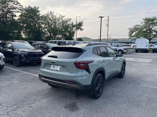 Cacti Green 2026 Chevrolet Trax FWD ACTIV