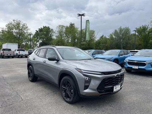 Sterling Gray Metallic 2026 Chevrolet Trax FWD ACTIV