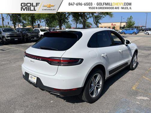 2021 Porsche Macan Base