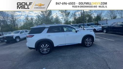 2022 Nissan Pathfinder Platinum 4WD