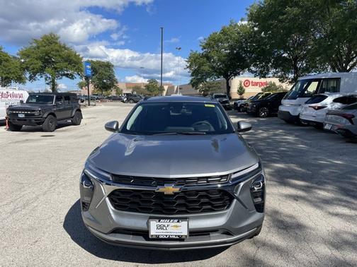 2025 Chevrolet Trax LT