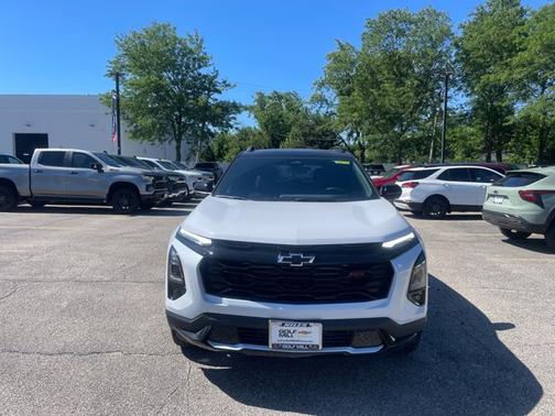 Polar White Tricoat 2026 Chevrolet Equinox AWD RS