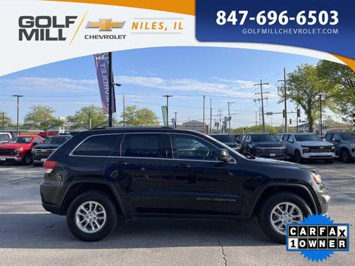 Diamond Black Crystal Pearlcoat 2019 Jeep Grand Cherokee Laredo
