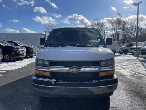 2025 Chevrolet Express 3500 RWD 3500 Regular Wheelbase WT