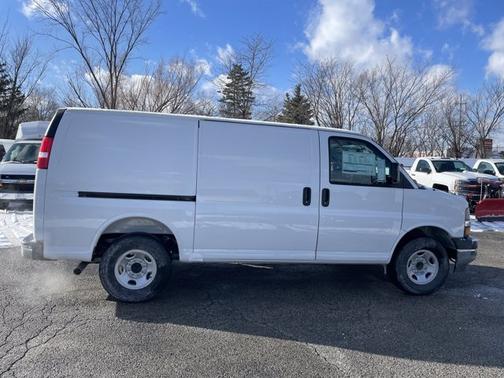 2025 Chevrolet Express 3500 RWD 3500 Regular Wheelbase WT