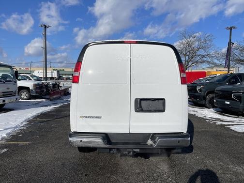 2025 Chevrolet Express 3500 RWD 3500 Regular Wheelbase WT