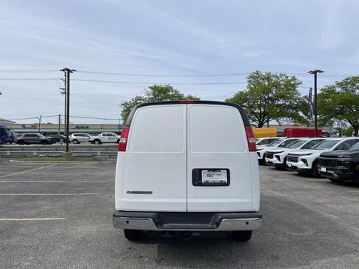 Summit White 2025 Chevrolet Express 3500 RWD 3500 Regular Wheelbase WT