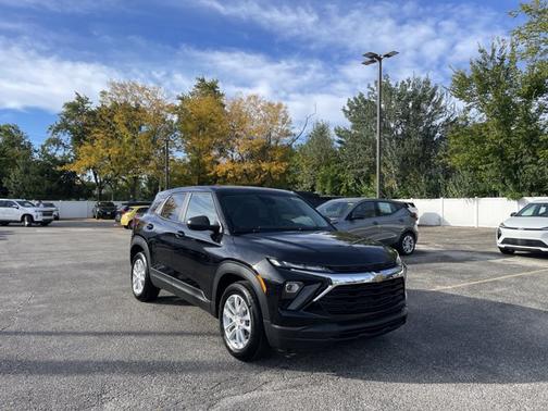 MOSAIC BLACK 2026 Chevrolet Trailblazer LS