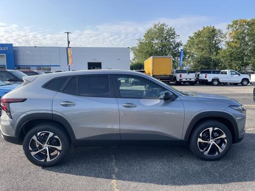 2025 Chevrolet Trax FWD 1RS