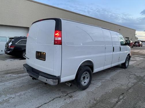 Summit White 2025 Chevrolet Express 2500 LT